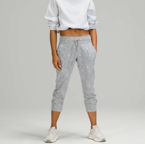 lululemon athletica Pants - Lululemon Ready To Rulu Jogger Crop